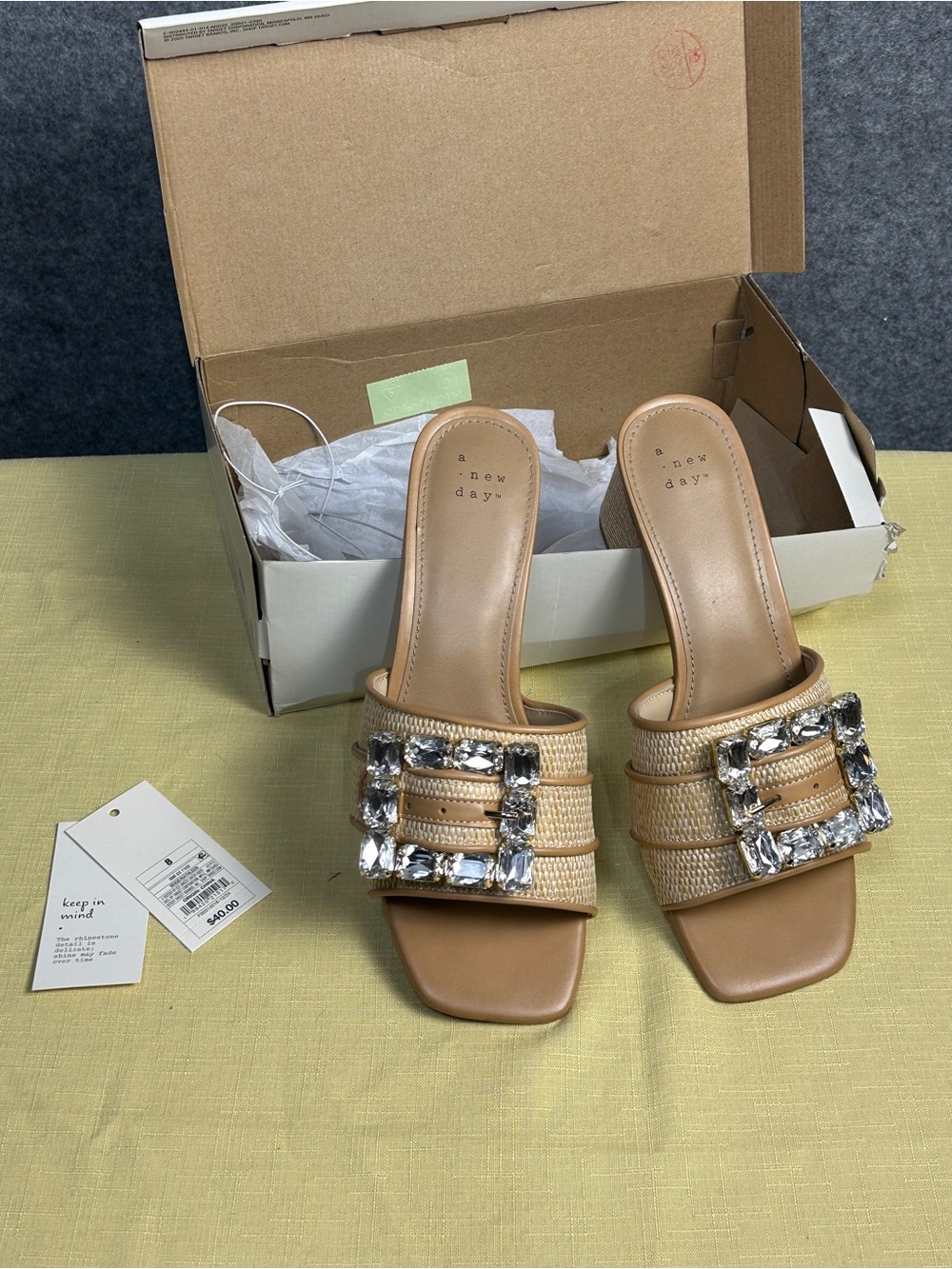 A New Day 8 Natural Tan Jewel-Buckle Raffia Sandals Coastal Boho-Chic Resortwear